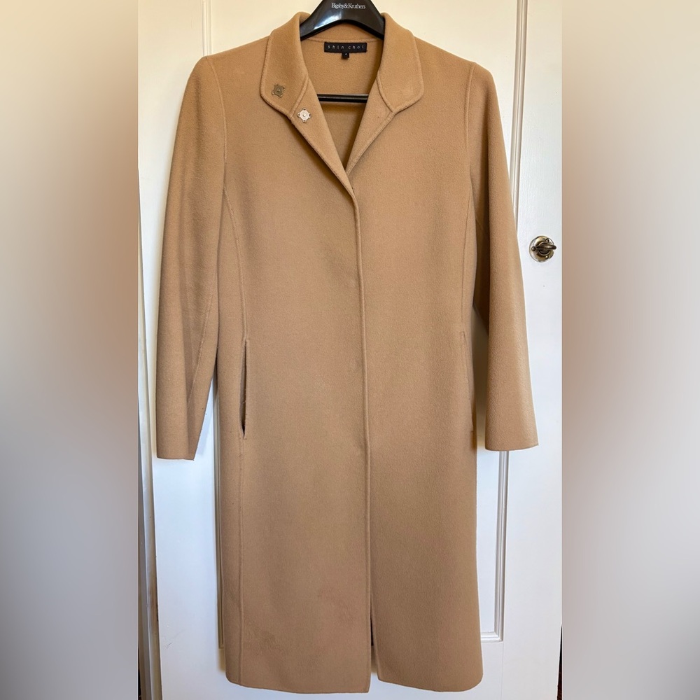 Elegant Cashmere and Wool Women's Overcoat